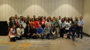 Docentes y equipos directivos en desayuno sobre Aprendizaje Profundo